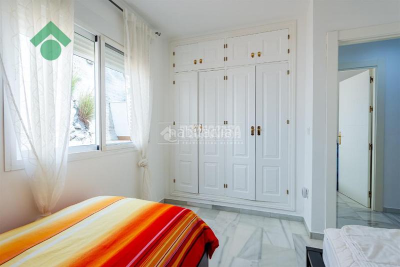 Foto 9f14f46a-8ea8-4dee-82ac-fa606a1e3d2c. Casa aparellada amb aparcament a Cotobro Almuñécar