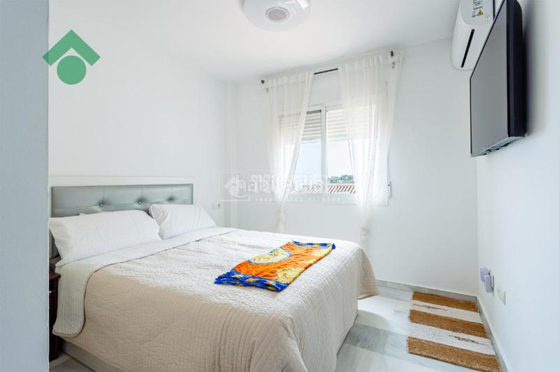 Foto f8e49dc5-e018-44fc-862b-2397e9090c36. Casa aparellada amb aparcament a Cotobro Almuñécar