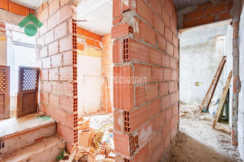 Foto 0f9f8d4d-3845-4042-b491-8c223aeaf24b. Casa pareada casa en venta en Otívar
