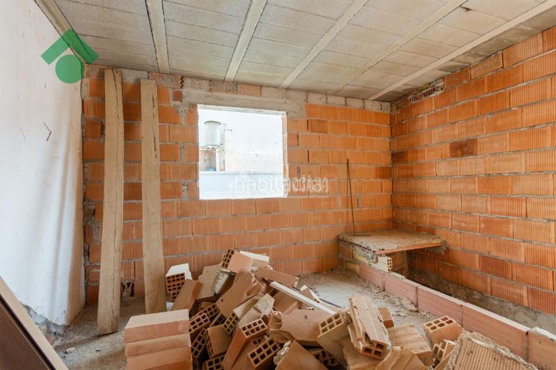 Foto 7aa3d9e6-8521-406f-938b-2858882dcce6. Casa aparellada a Otívar