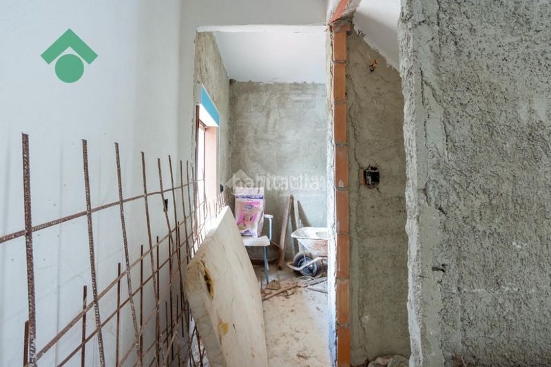 Foto b7ce7141-29ac-4e3e-a291-de6a4b1f6d49. Casa aparellada a Otívar
