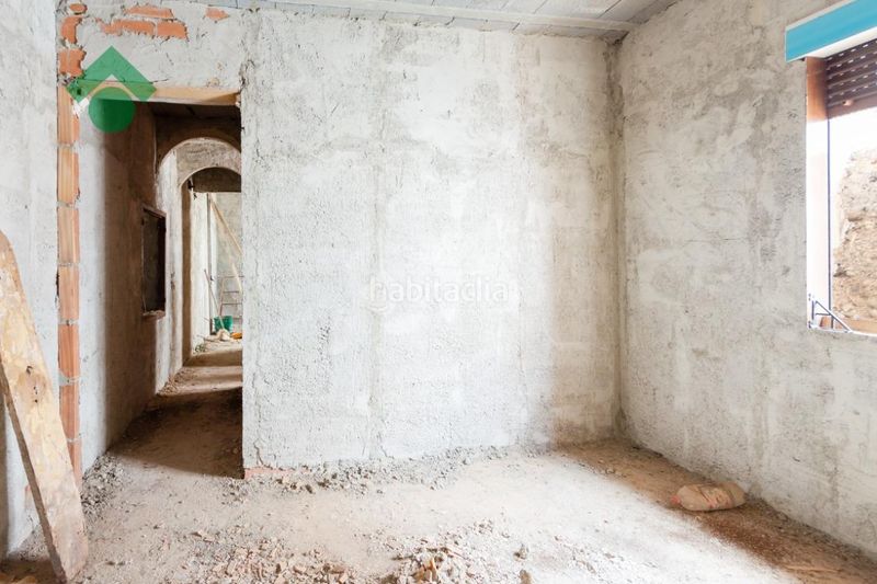 Foto c5987235-9be0-4791-971c-cc29a4588da9. Casa aparellada a Otívar