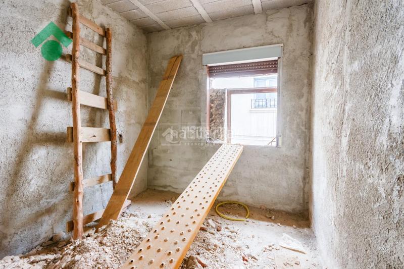 Foto d8680c65-2b69-45c3-8c48-66efc1eb6b0f. Casa pareada casa en venta en Otívar