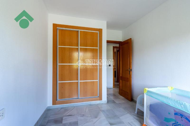 Foto 44913cc9-3d14-4580-9799-134d14b0e64c. Piso  en venta en Almuñecar centro Almuñécar