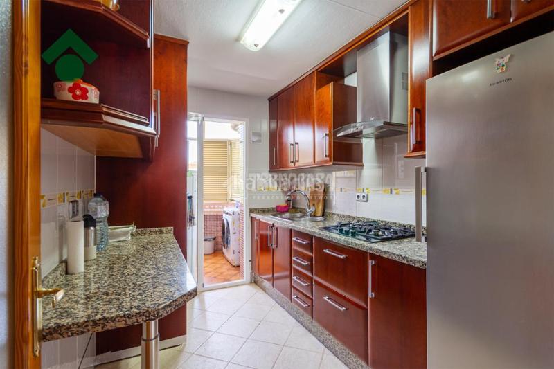 Foto ee3eef48-9749-478e-821e-724b549d7493. Piso  en venta en Almuñecar centro Almuñécar