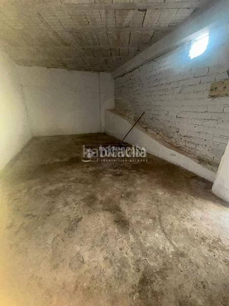 Foto 9516d21b-a673-4195-8272-eb43facb0f2f. Local comercial  en venta en Almuñecar centro Almuñécar