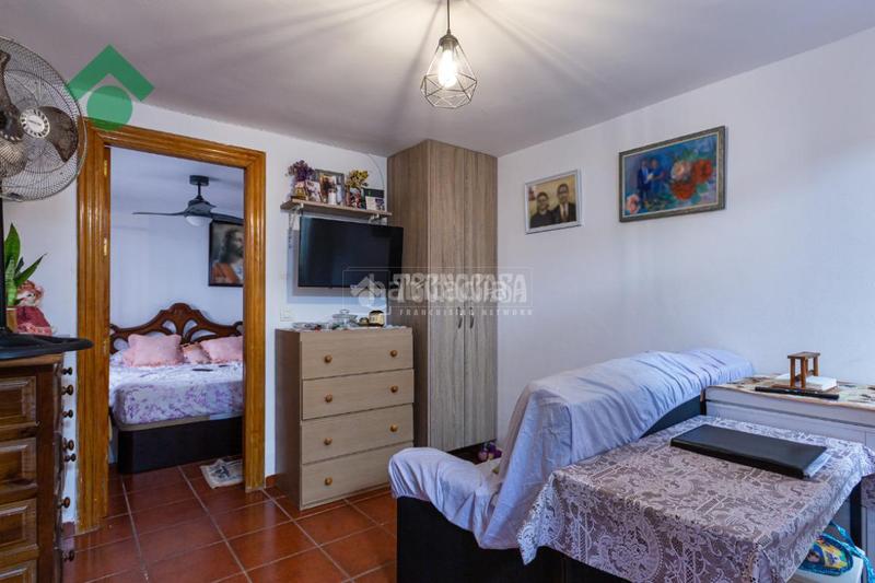 Foto 6929a96d-74b4-485d-9052-870c4cb4f556. Piso  en venta en Almuñecar centro Almuñécar