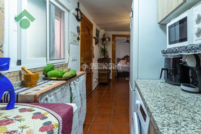Foto f8fcb6c3-45c3-422c-a2f0-8a562cb27c71. Piso  en venta en Almuñecar centro Almuñécar
