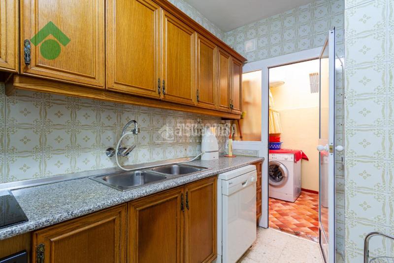 Foto 48b69965-f849-4983-bfe5-86e8e8181ff0. Piso  en venta en Almuñecar centro Almuñécar