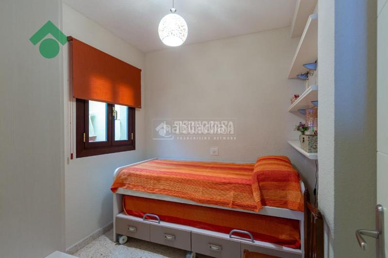 Foto 80b20e17-9f0a-4dd7-975e-84356d6bef32. Piso  en venta en Almuñecar centro Almuñécar