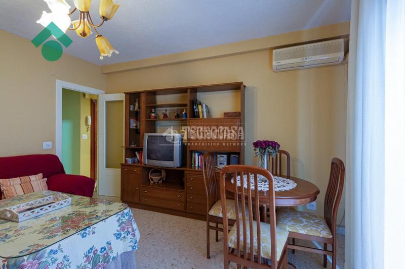 Foto d71eac3c-bab2-4d4a-a998-252ef79eadb9. Piso  en venta en Almuñecar centro Almuñécar