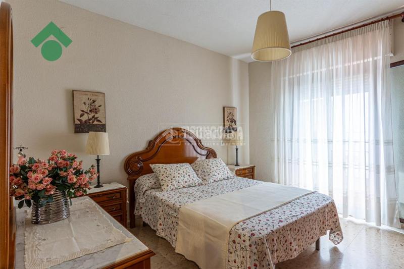 Foto d91827f6-09fa-4e46-b6c1-bd94eeacd51b. Piso  en venta en Almuñecar centro Almuñécar