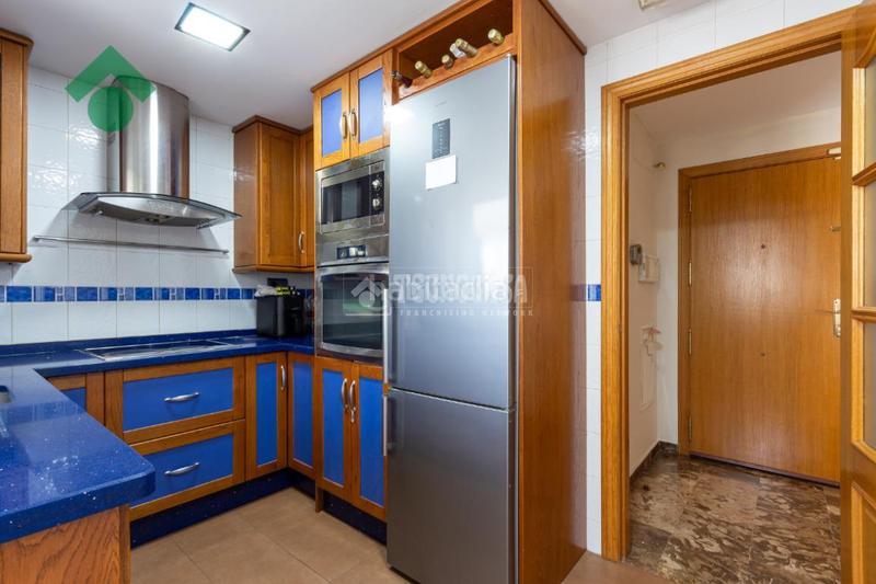 Foto b5214b3b-6e51-4c1b-94d8-a12eeec9fe0d. Piso  en venta en Almuñecar centro Almuñécar