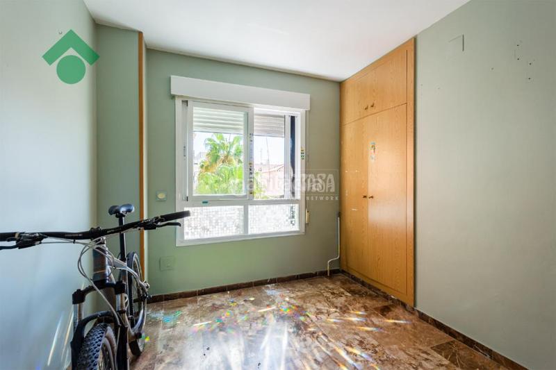 Foto cba3585c-8c0e-4168-911d-ae39c0893986. Piso  en venta en Almuñecar centro Almuñécar