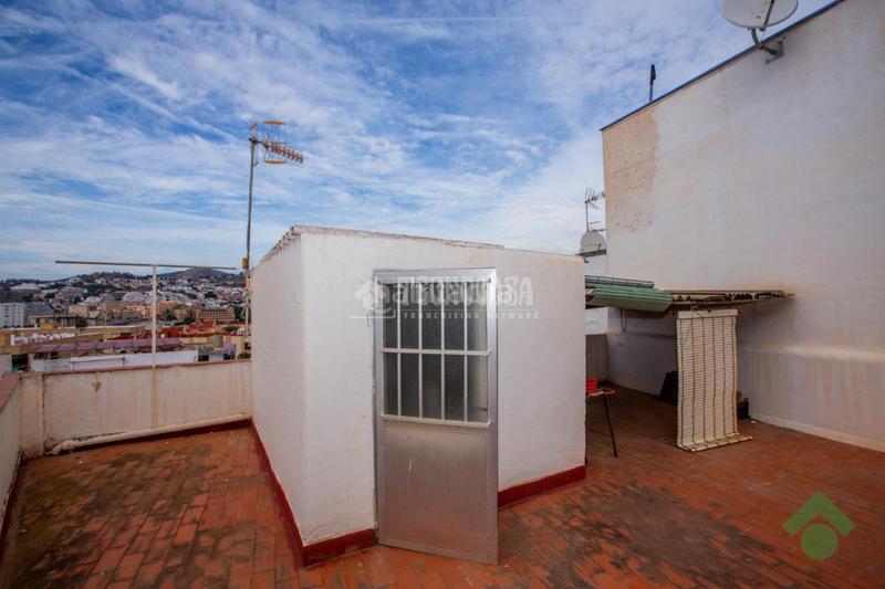 Foto 0c553de7-2494-4ddc-b303-60cce0e96a9f. Casa pareada casa en venta en Almuñecar centro Almuñécar