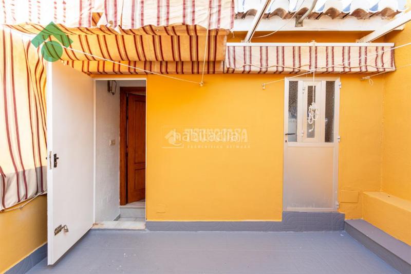 Foto 047d0c28-1119-45ef-839a-bb6df049ca0a. Casa pareada casa en venta en Almuñecar centro Almuñécar