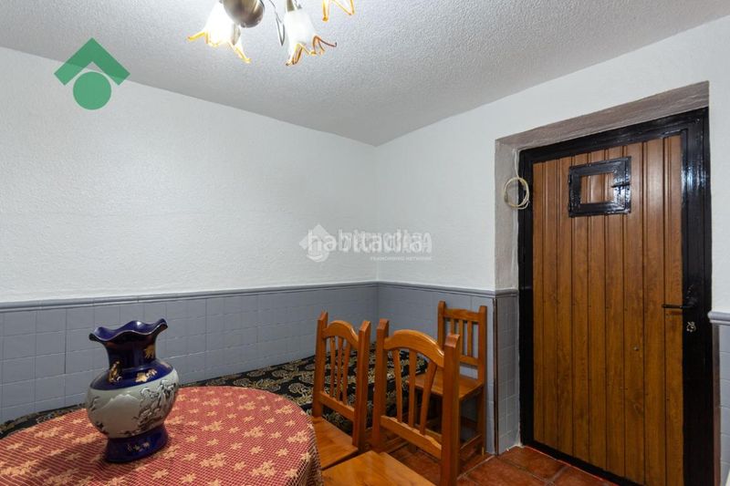 Foto 3960fb07-c394-407a-8a92-4d3972f11f05. Casa aparellada a Almuñecar centro Almuñécar