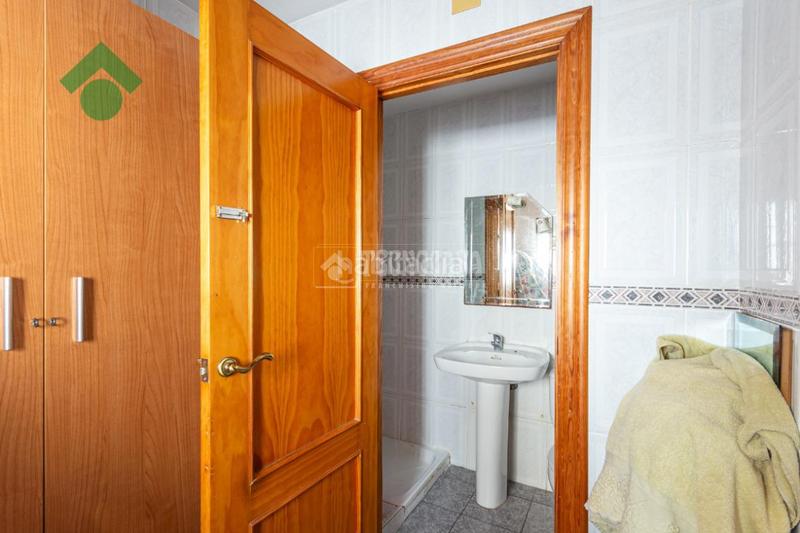 Foto b4e1e884-480a-4c0c-89c0-69f5e6bf3af8. Casa pareada casa en venta en Almuñecar centro Almuñécar