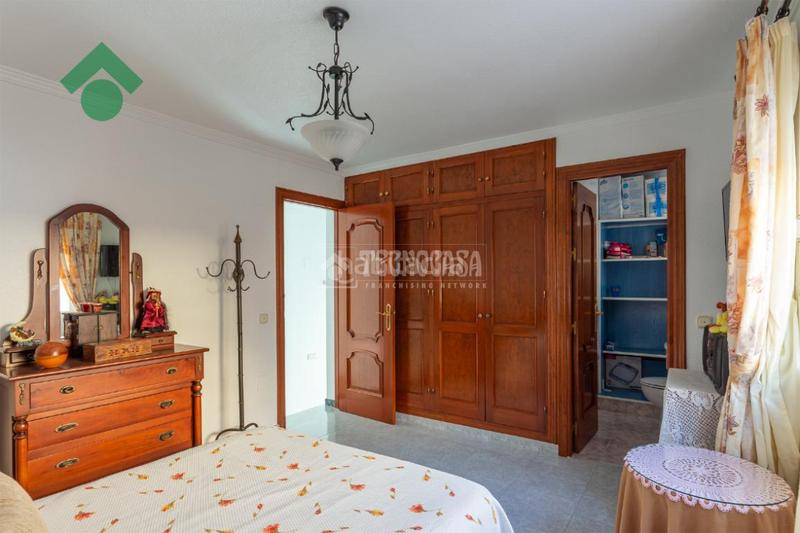 Foto 1b5ee5ac-77cc-4dd6-9fde-627644b2c110. Casa aparellada amb calefacció a La Herradura Almuñécar