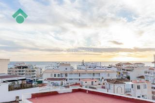 Casa aparellada a La Herradura. Casa en venta en almuñécar