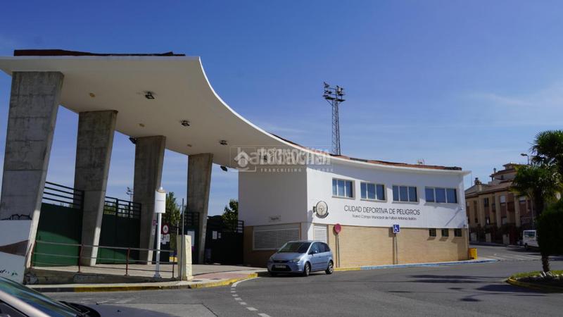 Foto cd285dd6-99f2-4862-92d1-b32d9ea5a20a. Parking coche boxplaza de garaje en venta en Peligros