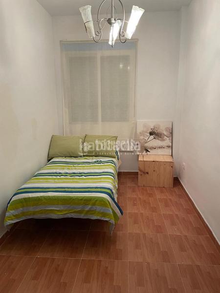 Foto dd644805-2fc2-44c1-bd5e-ef539aee5c0e. Maison jumelée dans Iznalloz