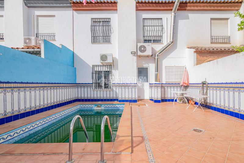 Foto e188cd43-6a53-45d3-aa92-9a1c3ae417b4. Casa pareada casa en venta en Pulianas