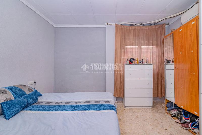 Foto 687d1bd6-0751-487c-89a1-9a2d681e8481. Casa aparellada a Peligros