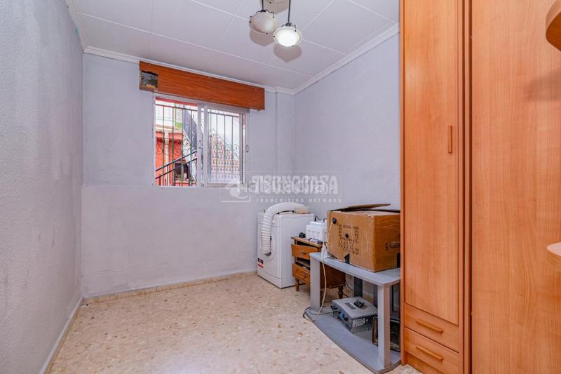 Foto 87d82066-474b-42b7-b16f-b3ee0854b206. Casa aparellada a Peligros