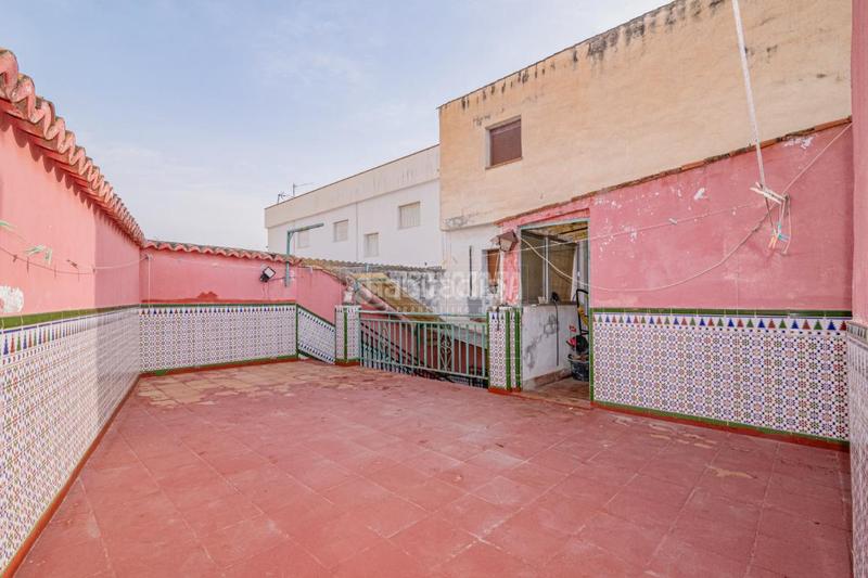 Foto 8a80e28d-a690-4c70-a1fb-3edeed84c432. Casa aparellada a Peligros