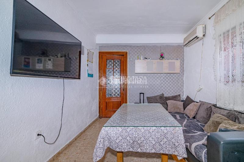 Foto e27ac3d2-7a0f-44a3-86f9-3b0ef7981aef. Casa aparellada a Peligros