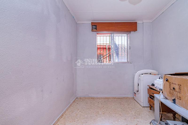 Foto f03a811e-52b2-4d4d-acd3-584c04a7fcda. Casa aparellada a Peligros