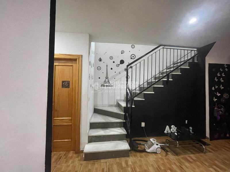 Foto d933f8ee-258c-45bb-9658-7f14a0e1a908. Casa pareada casa en venta en gevéjar en Güevéjar