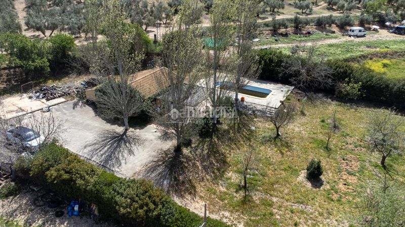 Foto d934322b-720c-4772-af66-ad001c3d078c. Masia a Iznalloz