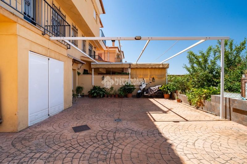 Foto a3fb6a65-9ae8-4cfb-a3e4-0c8d477c484e. Casa aparellada a Jun