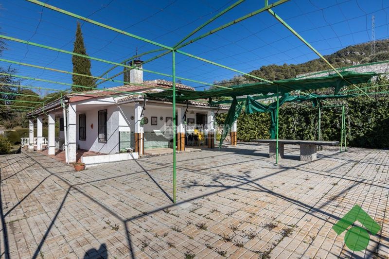 Foto 7537eb60-8679-4824-ac97-fdfc1d4eef2f. Casa  en venta en Nívar