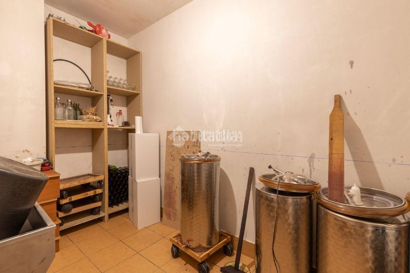 Foto b2efbbbf-9fa8-43bd-8e8b-046375f85537. Casa a Nívar
