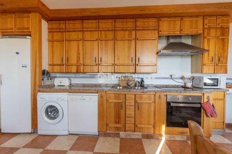 Foto fd03515e-dfc1-4249-b026-e8e7bda55f74. Casa a Nívar