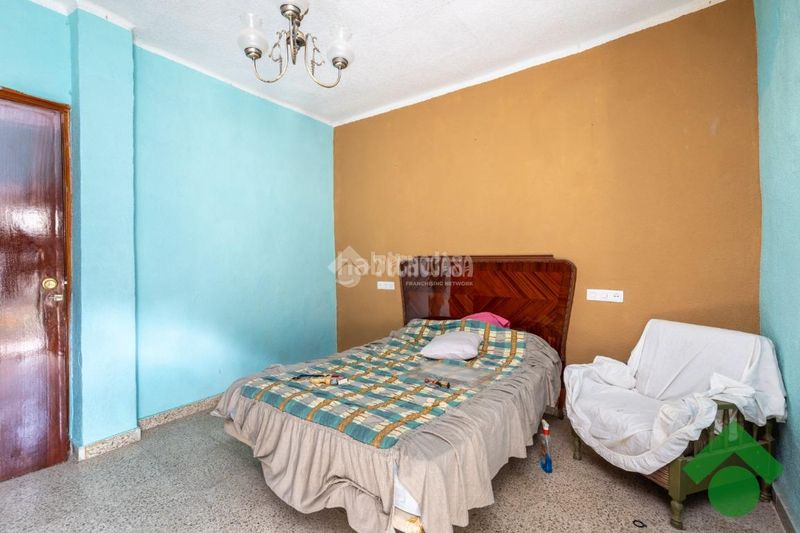 Foto 00b8cae6-d299-442f-ab9a-1c554f19e744. Casa aparellada a Alfacar
