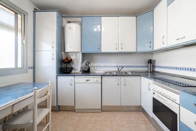 Foto 57fe9a42-5db0-4775-b680-f144f90dc896. Casa aparellada a Pulianas