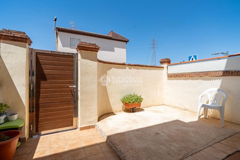 Foto 7357f688-d5b5-4d0a-b82e-e8b4baf62374. Casa aparellada a Pulianas