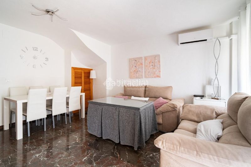 Foto 80a08a41-3702-42ec-b0d1-8a3e828c4d4e. Casa aparellada a Pulianas