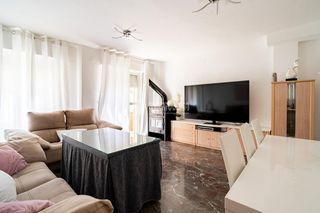 Casa aparellada a Pulianas. Casa en venta en pulianas