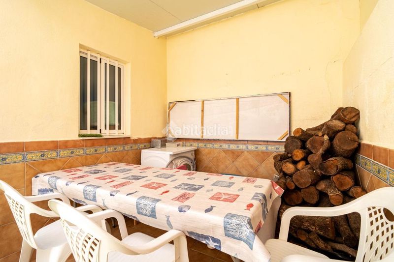 Foto c634a07e-de7a-4c05-b58f-1443a18676a2. Casa aparellada a Pulianas