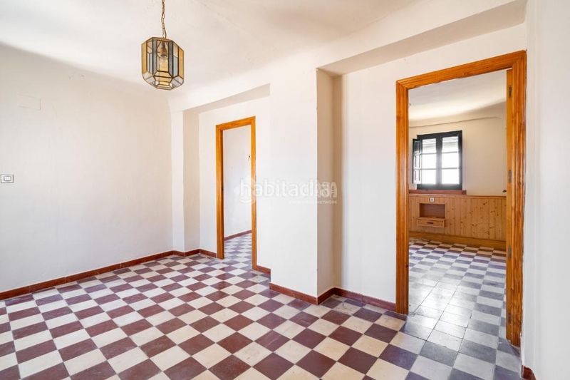 Foto 733a8e1f-ee81-473e-8dba-45b586fcf222. Casa aparellada a Alfacar