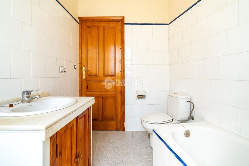 Foto 9f185834-89f0-49a6-b3e5-b3721bfdedca. Casa aparellada a Alfacar