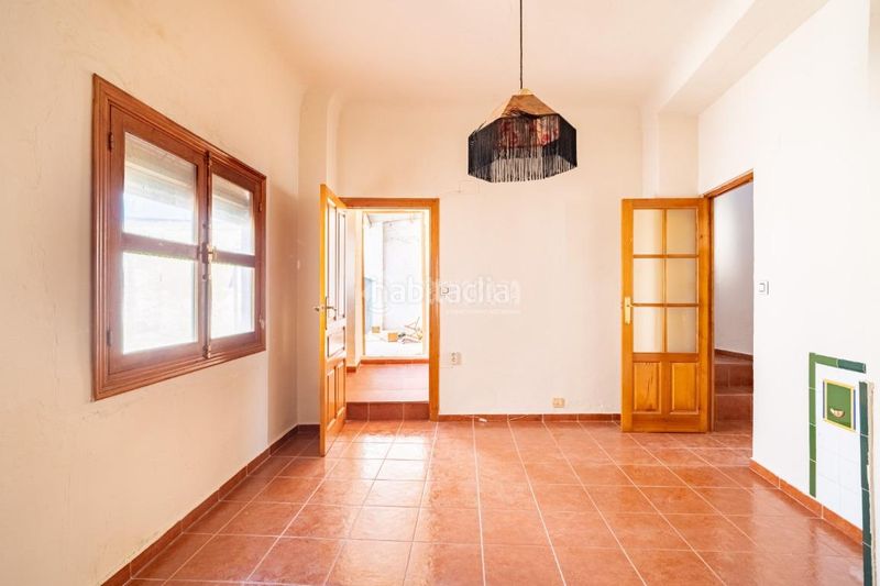 Foto f227a589-5761-427c-a002-3b456aac9ef7. Casa aparellada a Alfacar