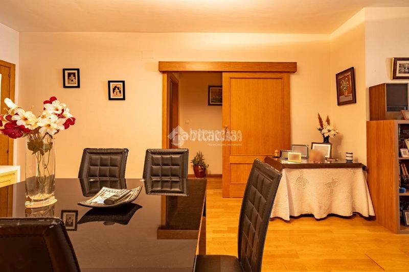 Foto 956a0397-6a97-4314-919d-87462f54613d. Piso  en venta en Jun