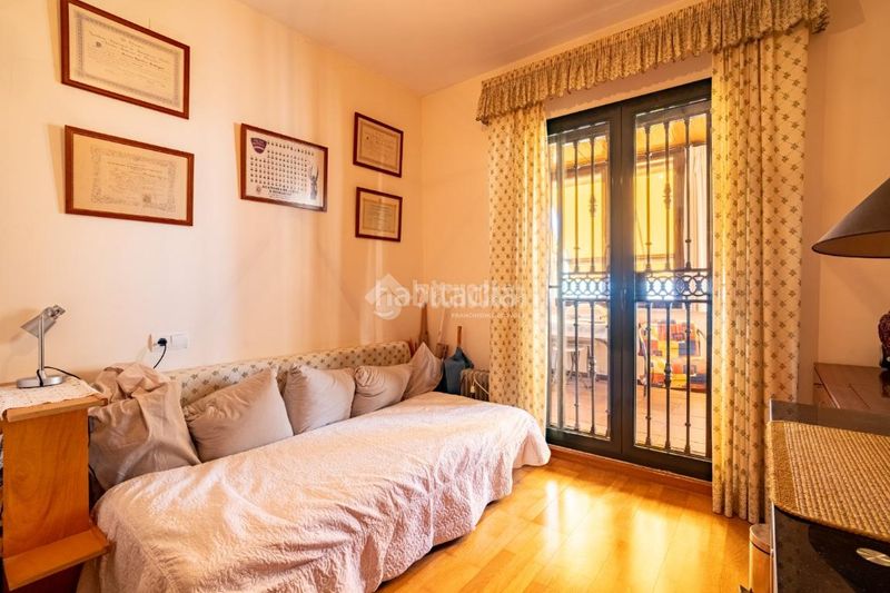 Foto d5c78538-85e8-4402-b697-2cbfe1ed2751. Piso  en venta en Jun
