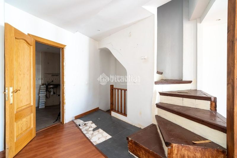 Foto 355c0e43-9db0-4418-8293-cda31d9a51cd. Casa aparellada a Alfacar